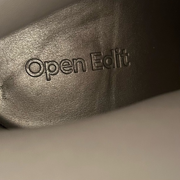 NWOT, Open Edit Women’s Hesper Metallic Silver Square-Off Toe Heeled Bootie 5.5 - Picture 3 of 12